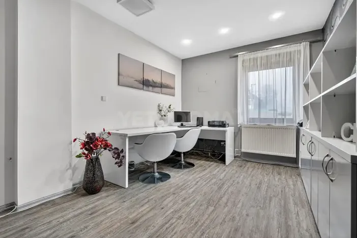 Prodej rodinného domu, Chotíkov, 280 m2