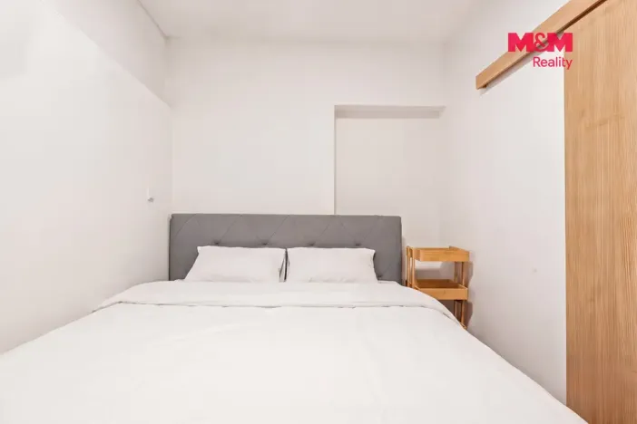 Prodej bytu 3+1, Kostelec nad Labem, Neratovická, 61 m2