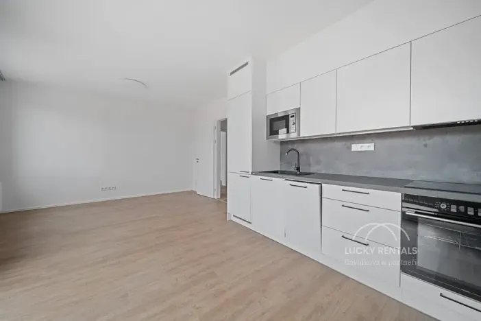 Pronájem bytu 1+kk, Praha - Chodov, Líbalova, 32 m2