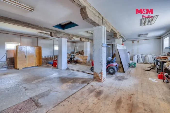 Prodej obchodního prostoru, Bělčice, Nádražní, 560 m2