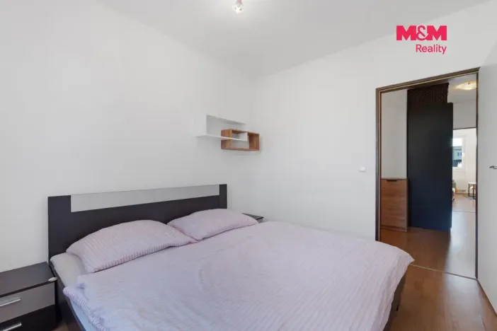 Prodej bytu 3+kk, Králův Dvůr, Popelky Biliánové, 56 m2