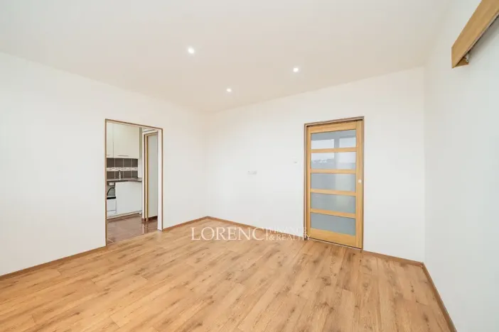 Pronájem bytu 2+1, Praha - Miškovice, Polabská, 41 m2