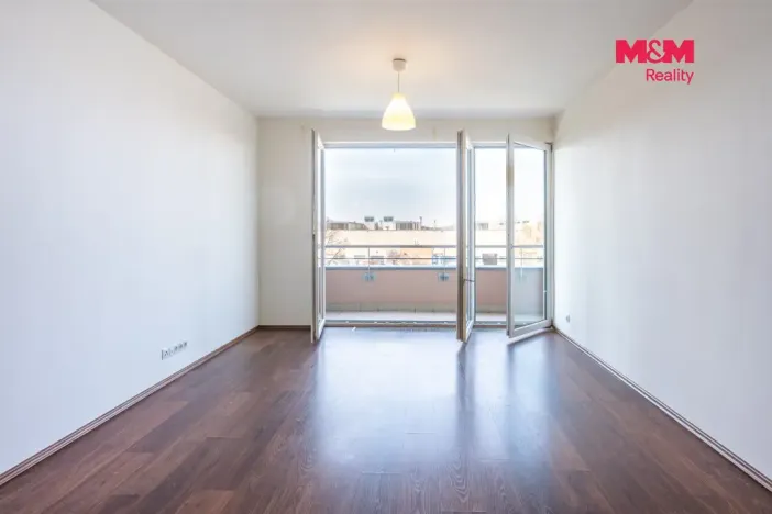 Pronájem bytu 2+kk, Praha - Letňany, Hlučkova, 60 m2
