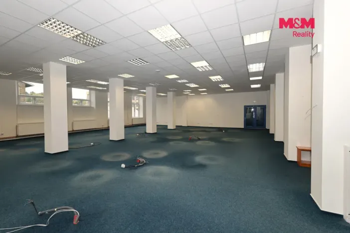 Pronájem kanceláře, Krnov, Čsl. armády, 520 m2