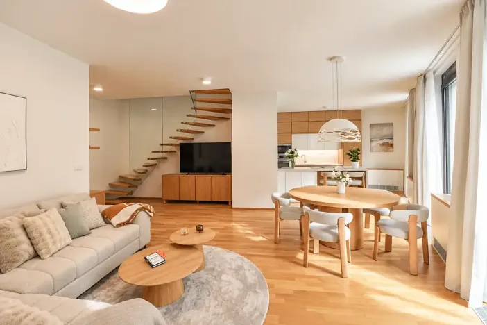 Prodej bytu 4+kk, Praha - Bubeneč, Rooseveltova, 153 m2