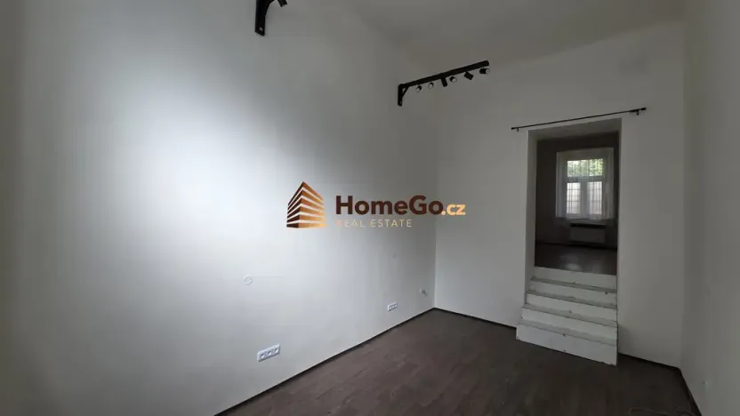 Pronájem obchodního prostoru, Praha - Vršovice, Žitomírská, 25 m2
