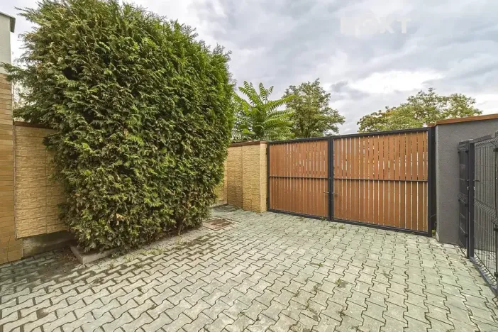 Prodej bytu 1+kk, Praha - Kyje, Vajgarská, 34 m2