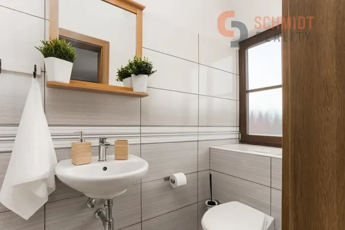 Prodej rodinného domu, Perná, 300 m2