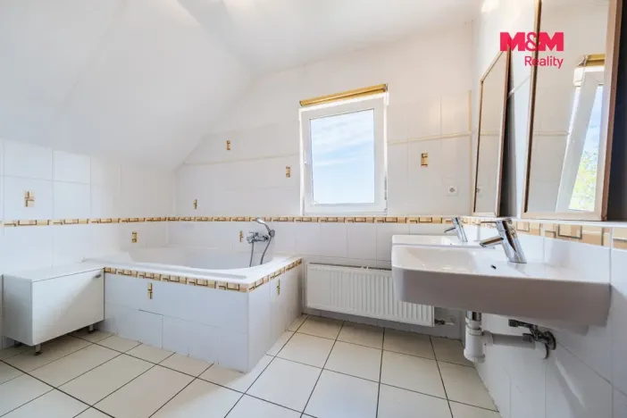 Pronájem rodinného domu, Babice, Větrná, 140 m2