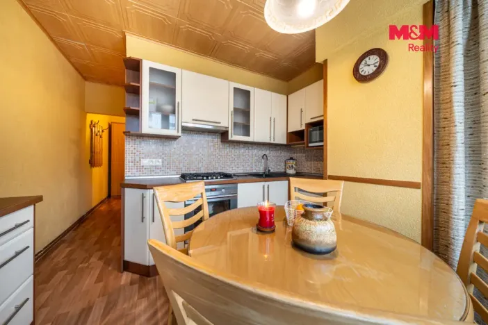 Prodej bytu 2+1, Loket, Sportovní, 59 m2