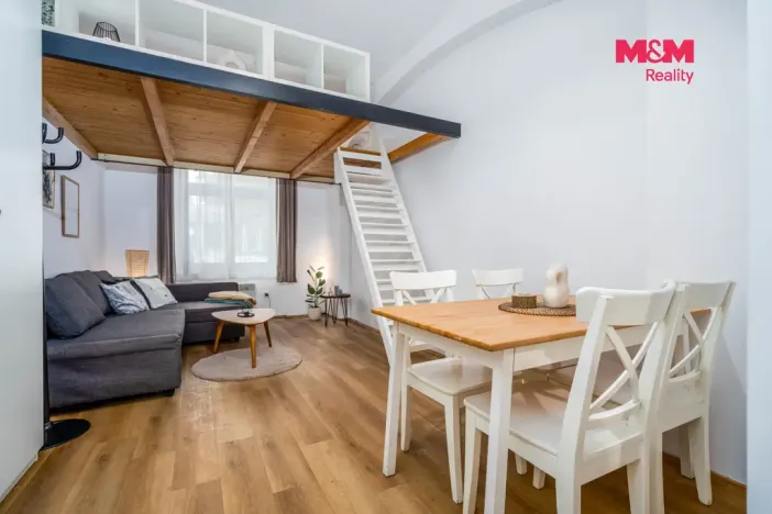 Prodej bytu 1+kk, Praha - Holešovice, Ortenovo náměstí, 37 m2
