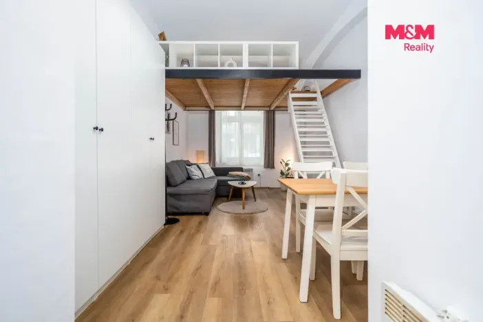 Prodej bytu 1+kk, Praha - Holešovice, Ortenovo náměstí, 37 m2