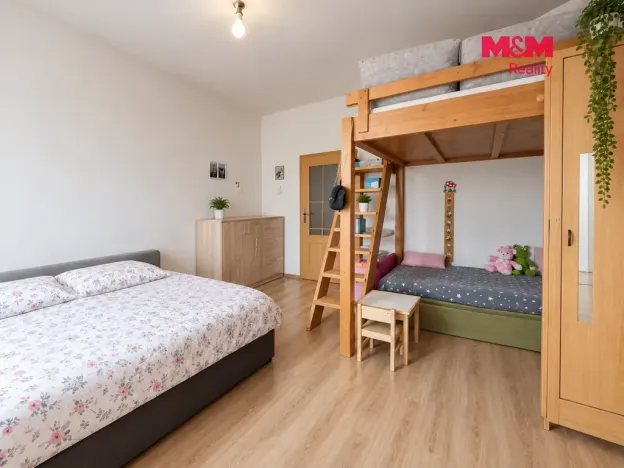 Prodej bytu 1+1, Znojmo, náměstí Republiky, 42 m2