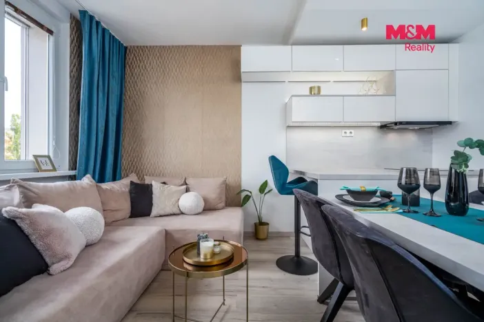 Prodej bytu 3+kk, Hradec Králové - Nový Hradec Králové, třída Edvarda Beneše, 81 m2
