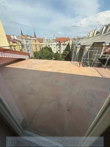Pronájem atypického bytu, Praha - Vinohrady, 145 m2