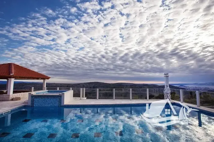 Prodej vily, Split, Chorvatsko, Gornje Sitno - Dom Umberto Girometta, 500 m2