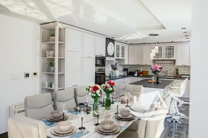 Prodej vily, Podstrana, Chorvatsko, 220 m2