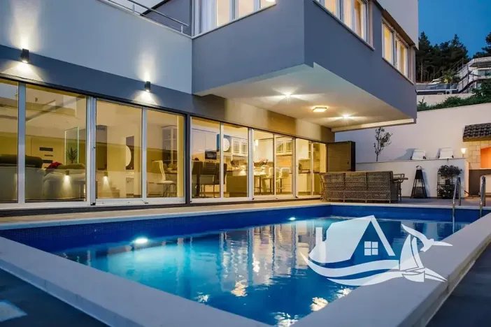 Prodej vily, Podstrana, Chorvatsko, 220 m2