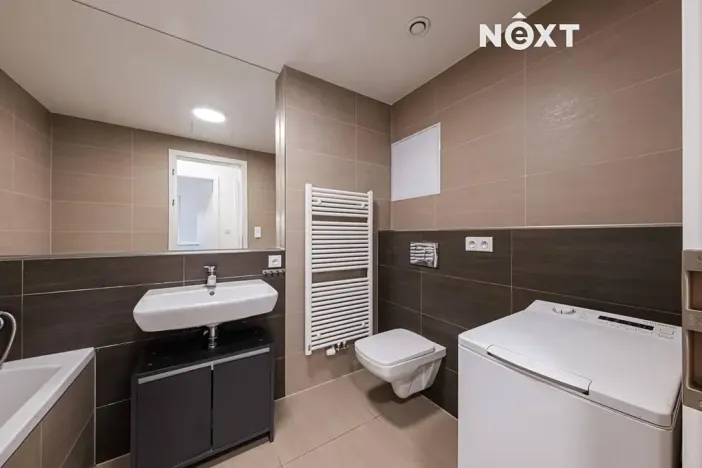 Pronájem bytu 2+kk, Pardubice, Bratranců Veverkových, 46 m2