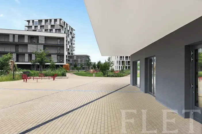 Pronájem bytu 1+kk, Praha - Modřany, Mezi vodami, 33 m2