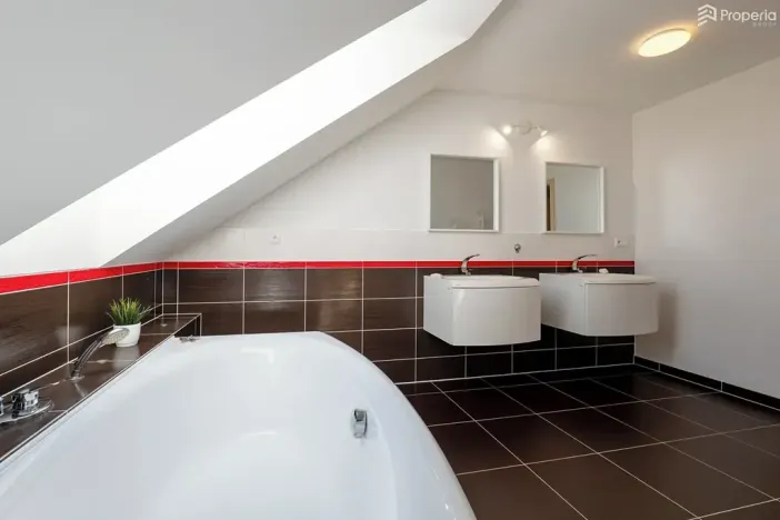 Prodej rodinného domu, Lísek, 252 m2