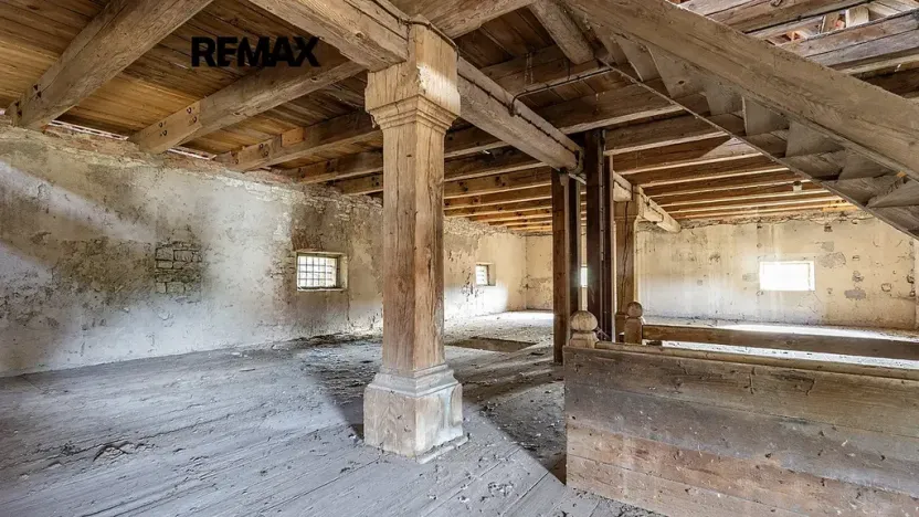 Prodej zemědělského objektu, Počedělice, 2500 m2