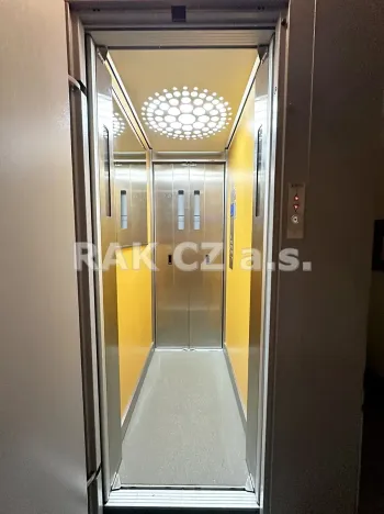 Pronájem bytu 3+1, Praha - Vinohrady, Pod Rapidem, 57 m2