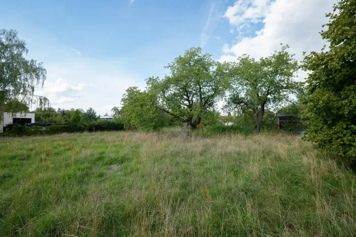Prodej pozemku, Praha - Horní Počernice, Na svěcence, 1297 m2