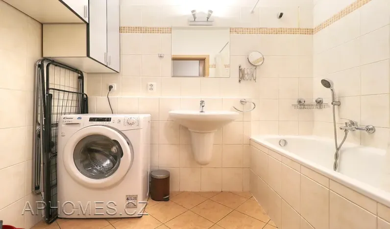 Pronájem bytu 3+kk, Praha - Řepy, Skuteckého, 75 m2