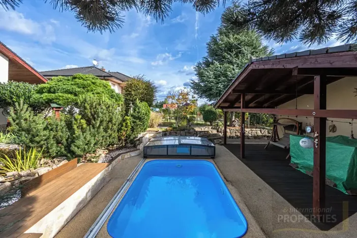 Prodej rodinného domu, Hostivice, U Lindbetonky, 245 m2
