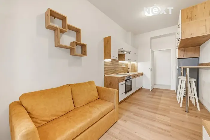 Pronájem bytu 2+kk, Praha - Vysočany, Kolmá, 34 m2