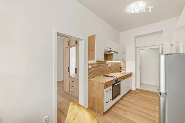 Pronájem bytu 2+kk, Praha - Vysočany, Kolmá, 34 m2