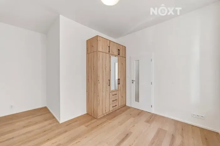 Pronájem bytu 2+kk, Praha - Vysočany, Kolmá, 34 m2