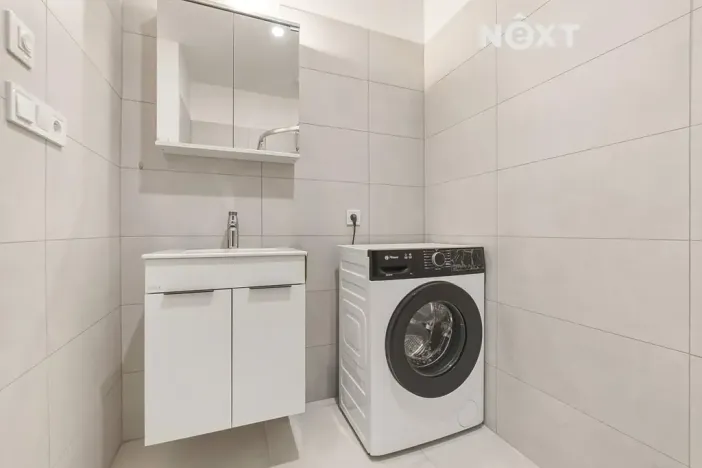 Pronájem bytu 2+kk, Praha - Vysočany, Kolmá, 34 m2