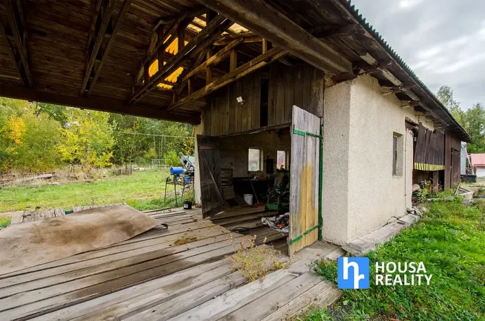 Prodej výrobních prostor, Strašín, 10239 m2
