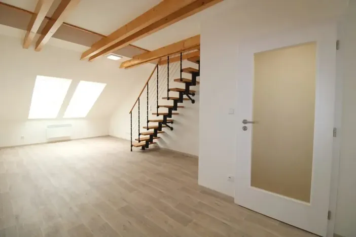Pronájem bytu 2+kk, Praha - Nové Město, Melounová, 53 m2