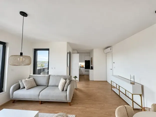 Pronájem bytu 2+kk, Brno, Bratislavská, 52 m2