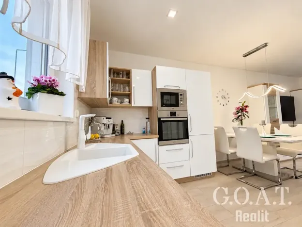 Prodej bytu 3+kk, Vochov, 68 m2