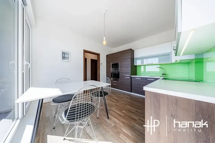 Pronájem bytu 2+1, Olomouc, gen. Píky, 63 m2