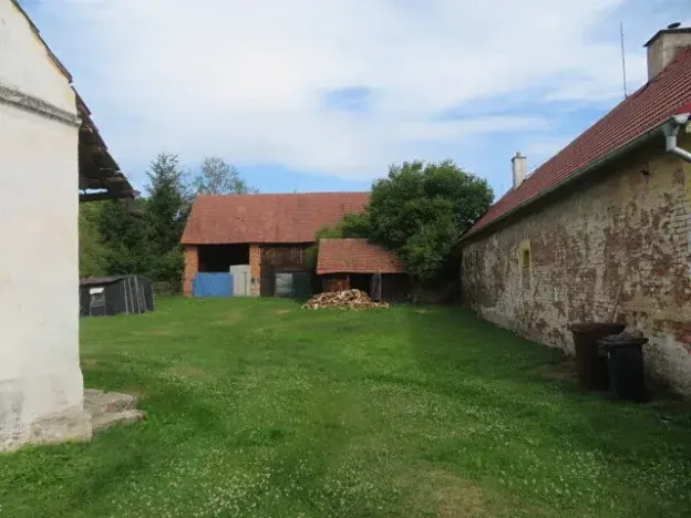 Dražba rodinného domu, Kožlany, 1687 m2