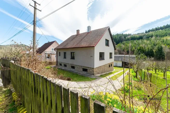 Prodej rodinného domu, Vlčková, 120 m2
