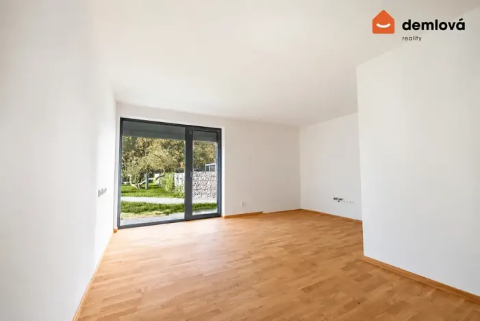 Pronájem bytu 2+kk, Ostrava, Na Burni, 47 m2