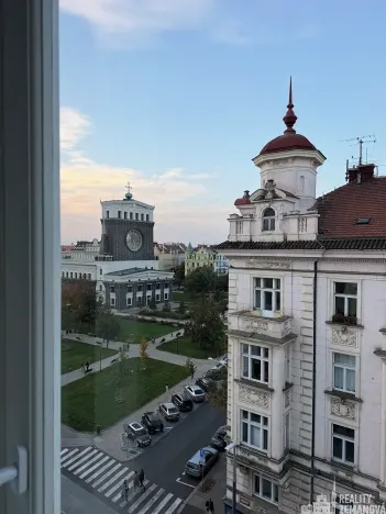 Pronájem bytu 1+1, Praha - Vinohrady, Řipská, 46 m2