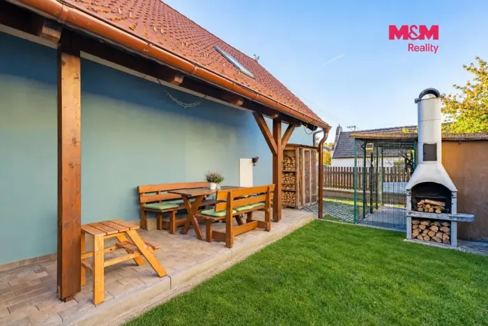Prodej rodinného domu, Lužnice, 180 m2