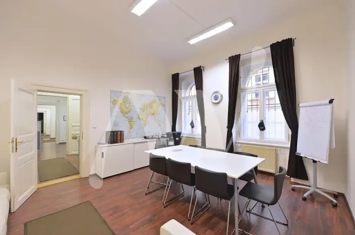 Pronájem kanceláře, Praha - Nové Město, Klimentská, 228 m2
