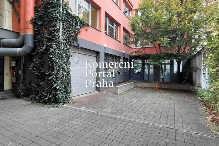 Pronájem kanceláře, Praha - Žižkov, Husitská, 180 m2