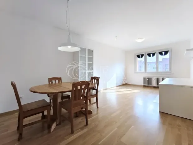Pronájem bytu 2+1, Praha - Malešice, Káranská, 53 m2