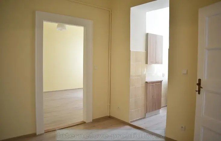 Pronájem bytu 2+1, Hranice, 57 m2