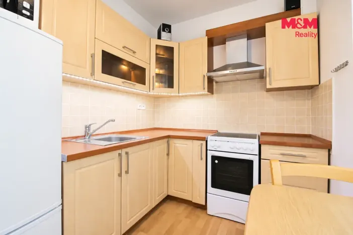 Pronájem bytu 2+1, Žďár nad Sázavou - Žďár nad Sázavou 4, Nezvalova, 60 m2