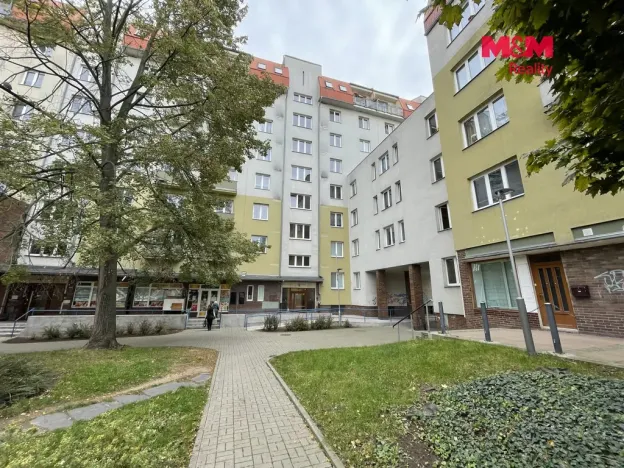 Pronájem bytu 2+1, Louny, Tyršovo nám., 51 m2
